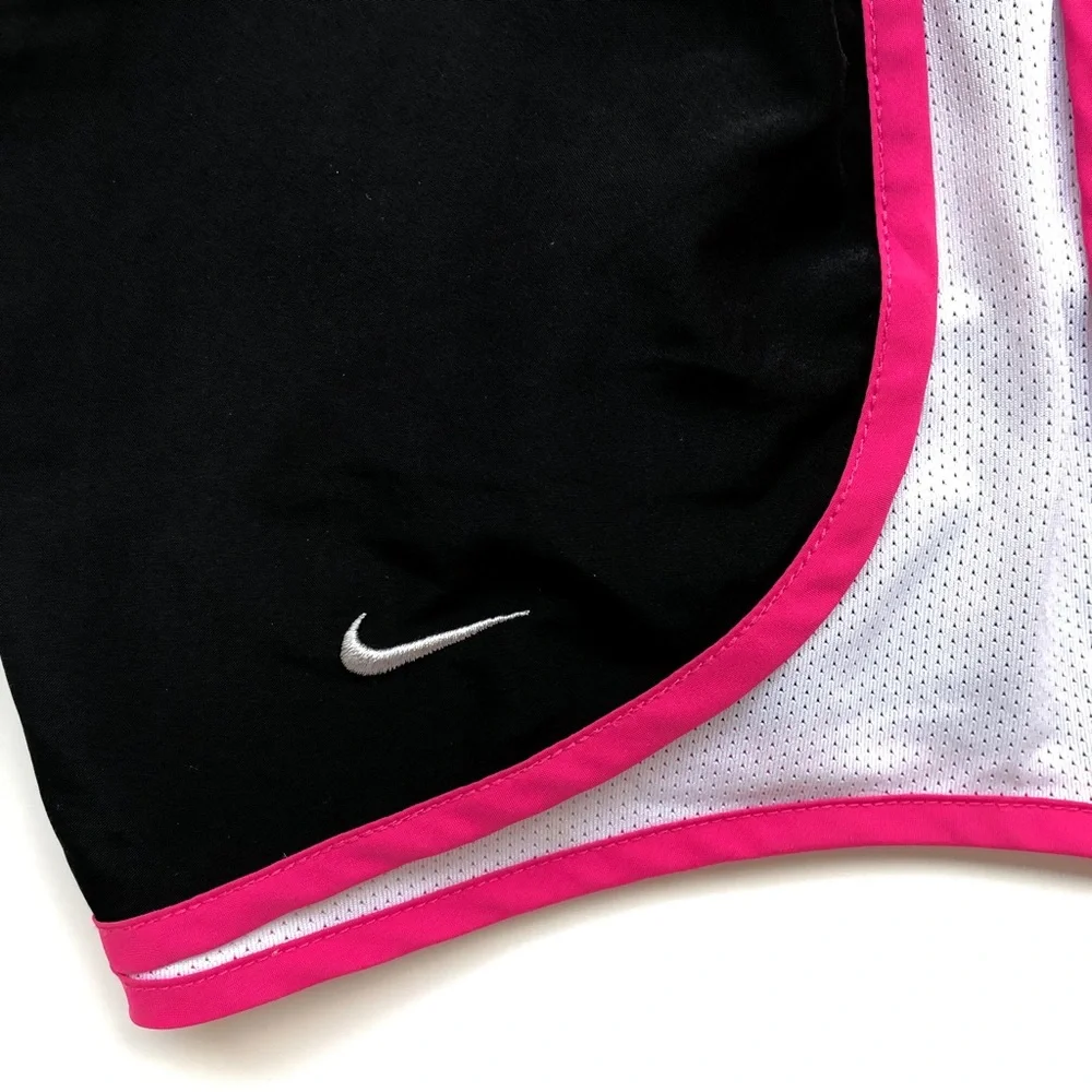 Nike Women’s Dri-Fit Tempo Running Shorts Small 🩷HAVE ONLY BEEN AIR-DRIED🩷 - Picture 6 of 6